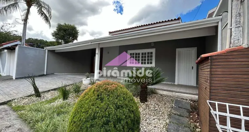 Casa no Urbanova no Condomínio Morada da Serra em São José dos Campos