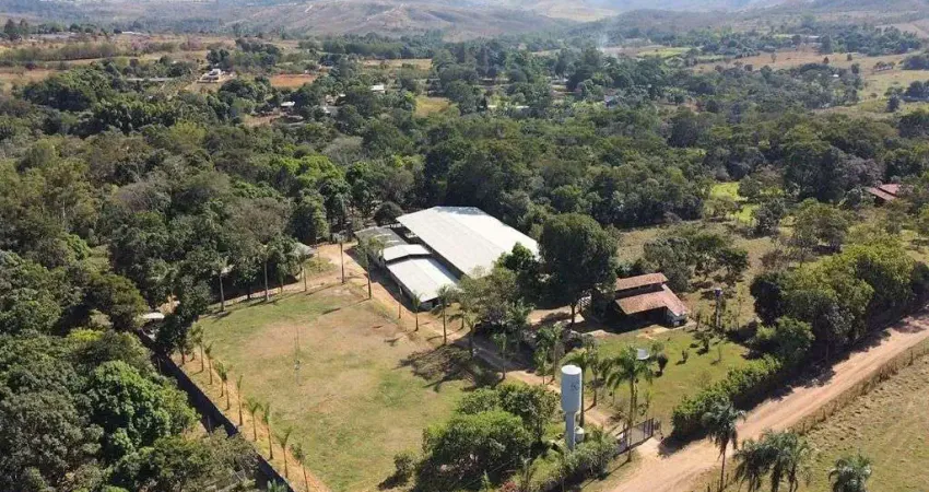 Chácara / sítio com 3 quartos à venda na Núcleo Rural de Taguatinga, 180, Zona Rural, Samambaia