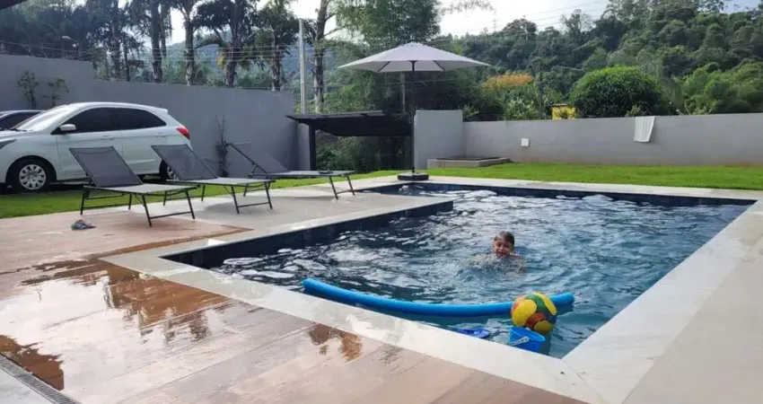 Casa para Venda em Atibaia, PINHEIRINHO, 3 dormitórios, 1 suíte, 2 banheiros, 3 vagas