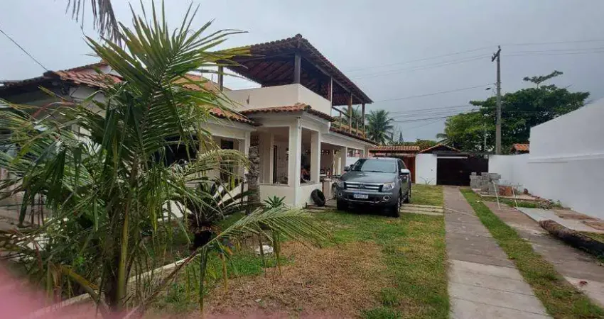 Casa para Venda em Saquarema, Gravatá, 4 dormitórios, 1 suíte, 4 banheiros