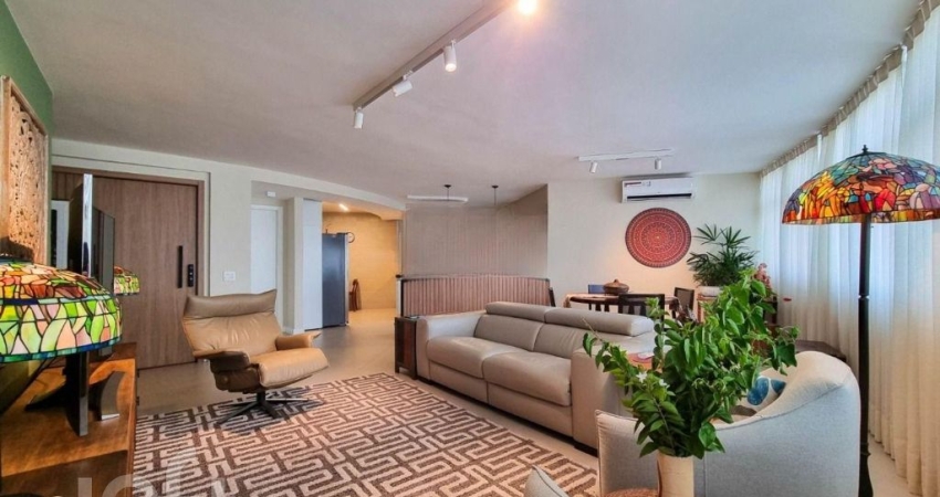 Apartamento à venda em Jardim Europa com 180 m², 3 quartos, 1 suíte, 2 vagas