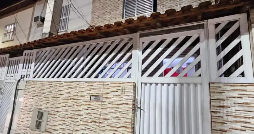 Casa a venda com 2 dormitórios 1 vaga de garagem no guarujá com