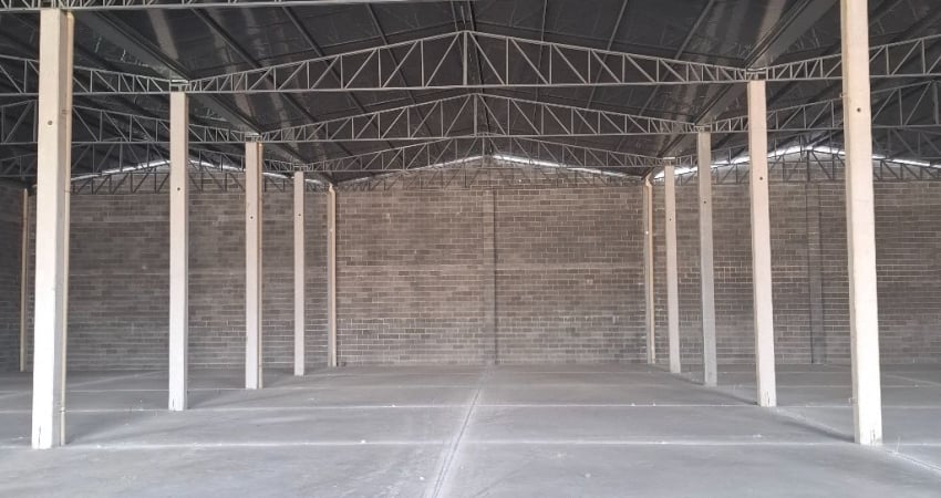 Barracão / Galpão / Depósito para alugar na Rua Cascavel, 670, Guaraituba, Colombo