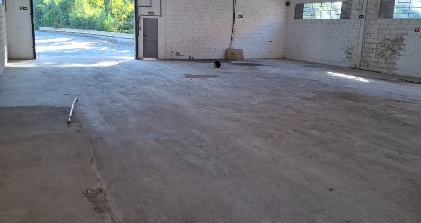 Barracão / Galpão / Depósito com 1 sala para alugar na Rua Coronel Monteiro, Pocinho, Campina Grande do Sul