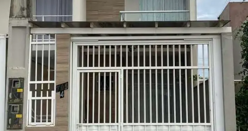 Sobrado mobiliado e decorado em ótima localização em balneário piçarras-sc
