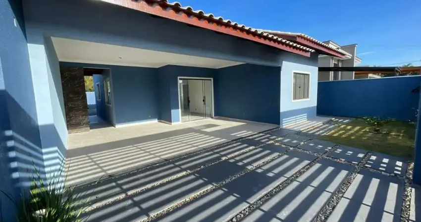 Casa com 3 dormitórios sendo 1 suíte 115m², terreno 300m² em itajuba, barra velha-sc