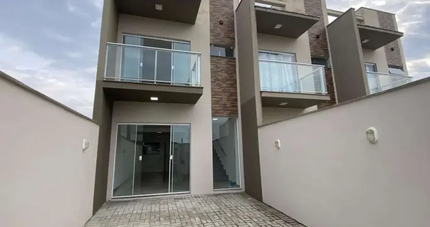 Sobrado para locação anual com 2 suítes no bairro itacolomi em balneário piçarras-sc