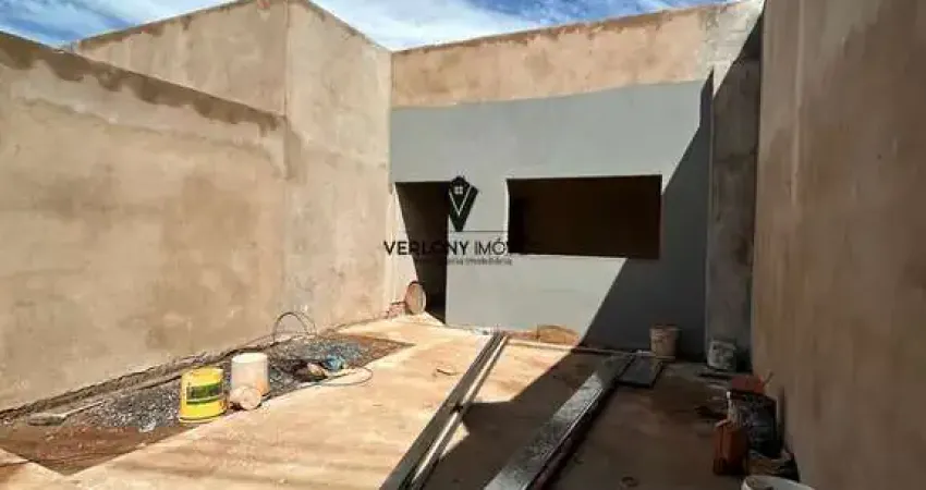 Casa 2/4 com suíte no Bairro Luizote