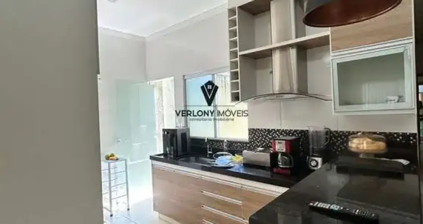 Linda casa 2/4 com suíte toda planejada no bairro jardim europa.