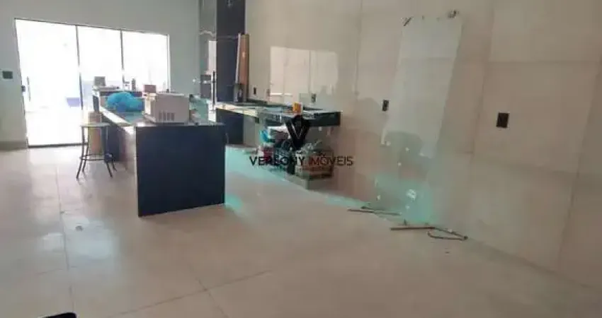 Linda casa 3/4 com suíte, churrasqueira e quintal nos fundos bairro laranjeiras