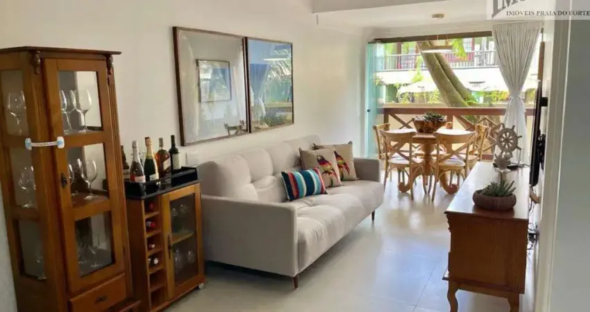 Charmoso Quarto e Sala na Vila, condomínio frente mar !