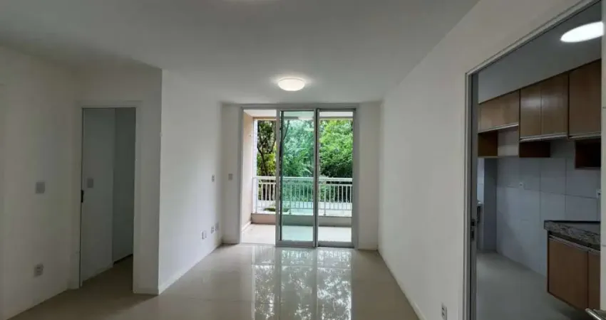 1.	Apartamento com 3 quartos no Residencial do Bosque, armários e climatizado: Alugue Já!