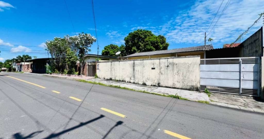 Oportunidade no Planalto: 4 Quartos e Espaço Livre para Seu Projeto Pessoal. Financia!