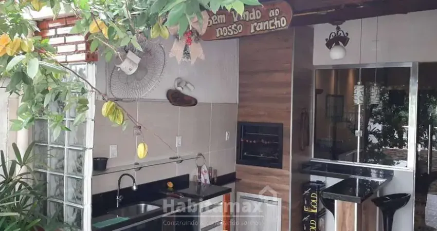 Linda casa com 3 quartos sendo 1 suíte, armários projetados, excelente localização. Aceita financiamento!TO AGOSTINHO