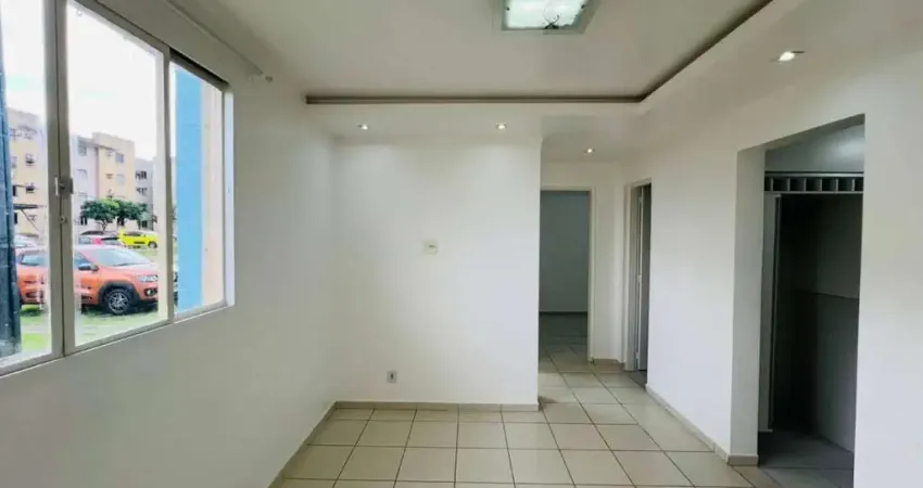 Apê no no térreo- Condomínio Antúrio com armários planejados. Próx. ao Delphina Aziz, feiras, upa e lojas.