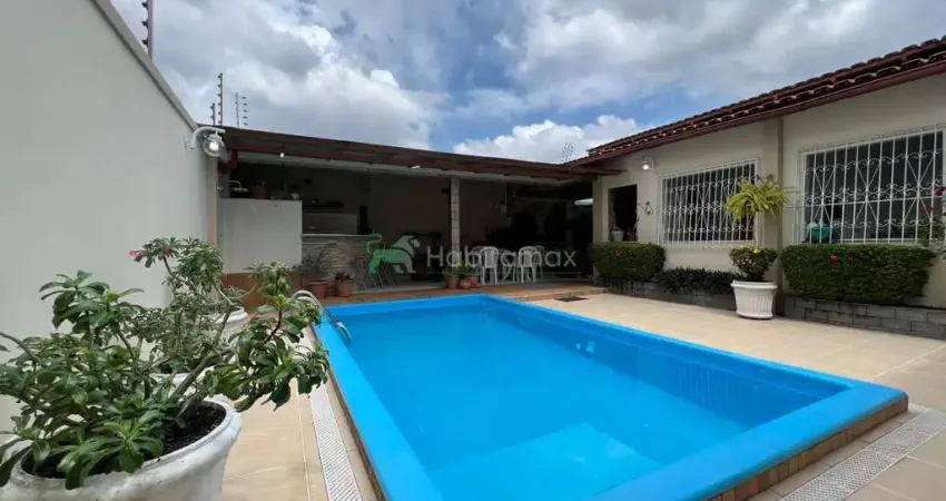 Casa térrea de alto padrão no parque dez – piscina, energia solar e espaço gourmet!