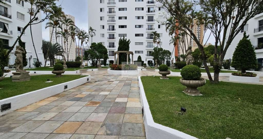 Apartamento a venda ao lado do metro e com 03 Dormitórios em Vila Mariana  -  São Paulo