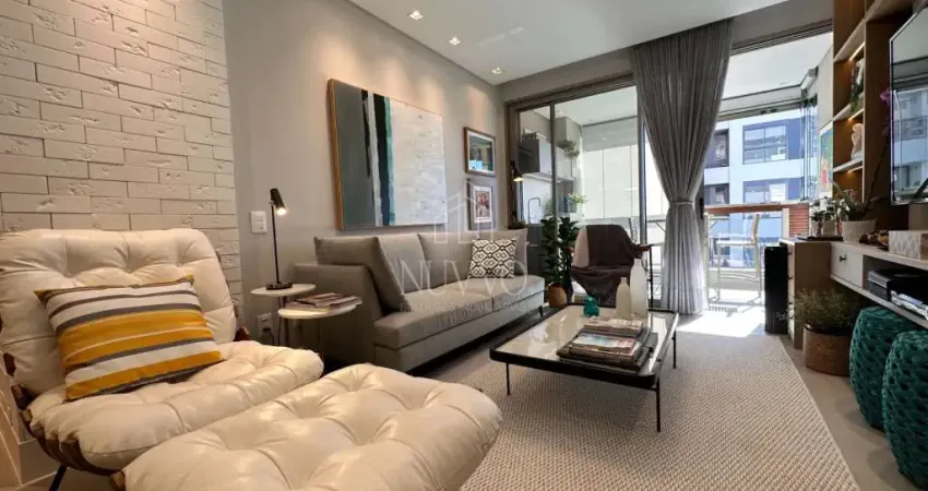 Apartamento com 3 suítes semi mobiliado à venda em jurerê tradicional