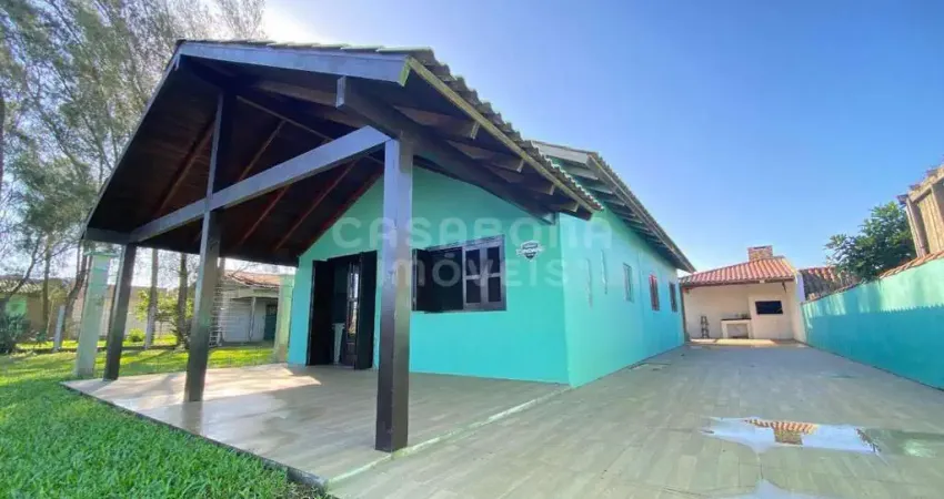 Casa com 3 quartos à venda na Rua Montenegro, 181, Balneário  Atlântico, Arroio do Sal