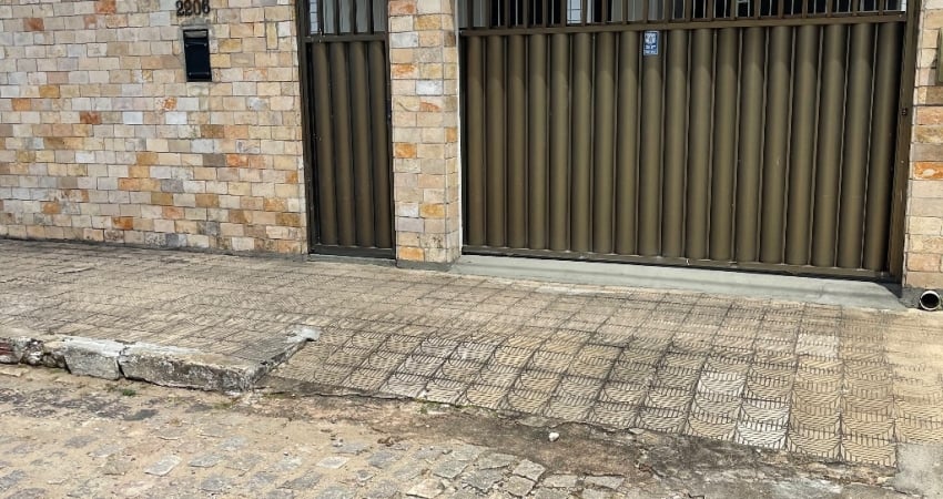 Casa conjunto ponta negra, próximo aos principais pontos turísticos de Natal, além de padaria, comerciose igreja 5 minutos da praia dos gringos, , super ventilada com 2 salas 2 ambientes, perfilado, s