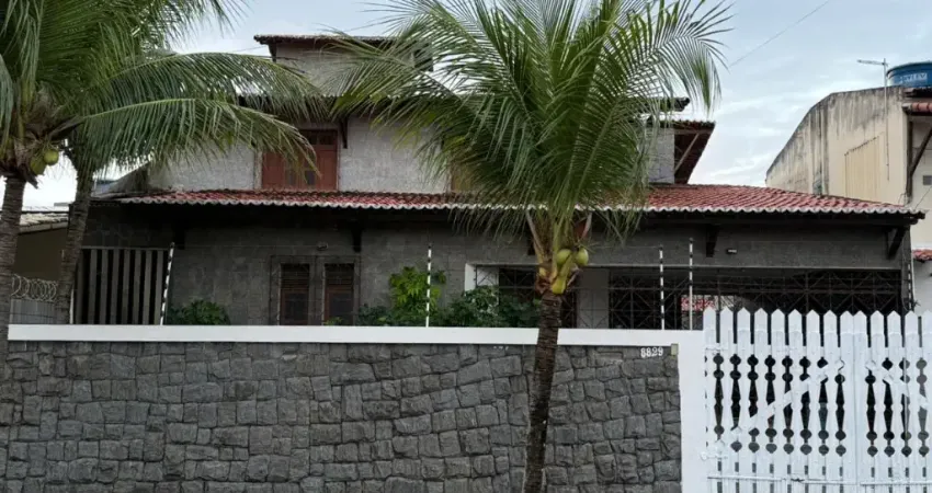 Casa com 5 quartos à venda na Rua Praia da Mochila, Ponta Negra, Natal