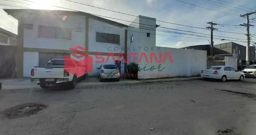 Barracão / Galpão / Depósito para alugar na Rua Estrela do Mar, 10, Buraquinho, Lauro de Freitas