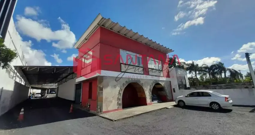 Prédio comercial para locação de frente para a estrada do coco - *85942