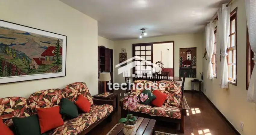 Casa dos Sonhos com Conforto e Lazer no Alto, Teresópolis!
