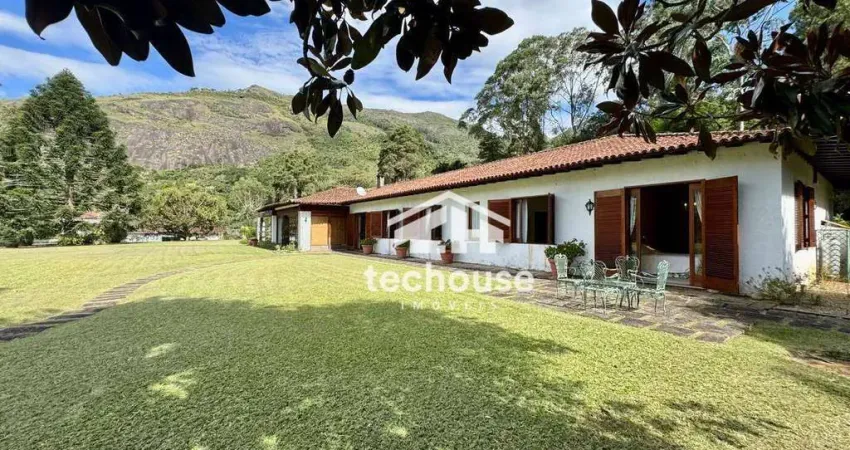 Casa com 4 dormitórios à venda, 516 m² por R$ 3.800.000,00 - Quebra Frascos - Teresópolis/RJ