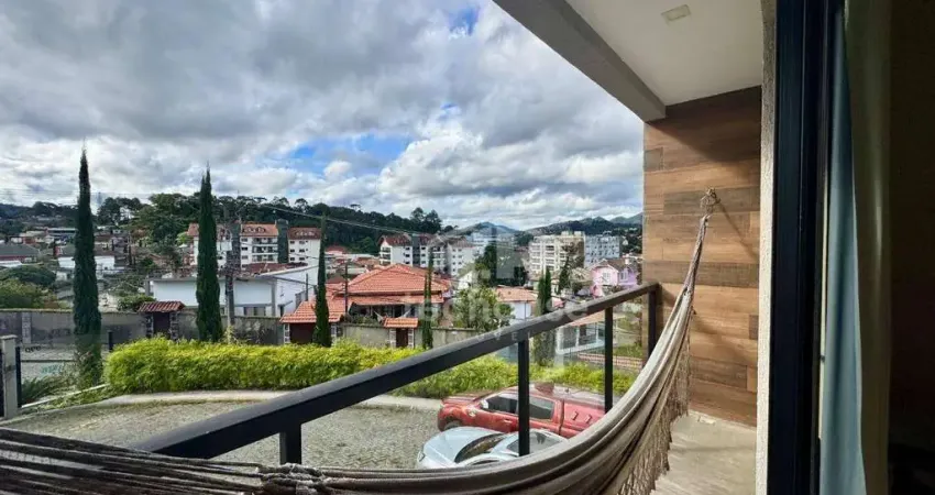 Casa com 2 dormitórios à venda, 117 m² por R$ 595.000,00 - Iucas - Teresópolis/RJ