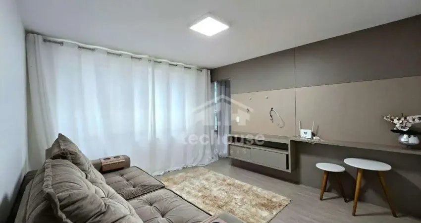 Apartamento em Prédio Novo, no Centro de Teresópolis, repleto de planejados , 1 quarto e Lazer Completo.