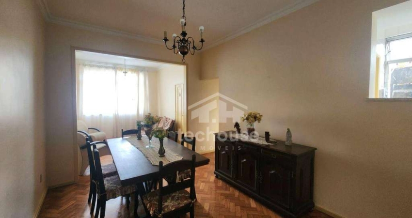 Apartamento Mobiliado ao Lado da Faculdade com Vaga e Elevador.
