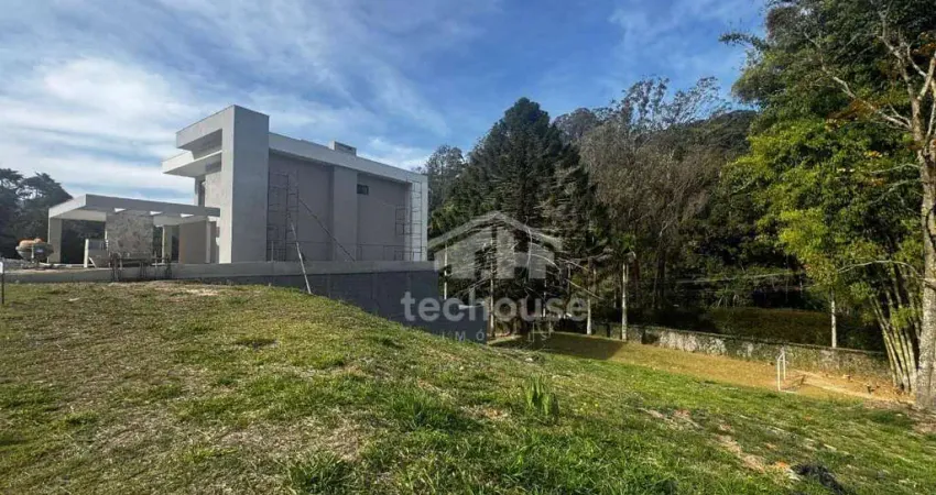 Seu refúgio de luxo em quebra-frascos: terreno em condomínio da bpwl com lazer completo, vista e sol o dia todo.