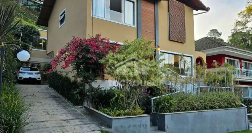 Casa de alto padrão em quebra-frascos com 4 suítes: versatilidade, luxo e lazer exclusivo.