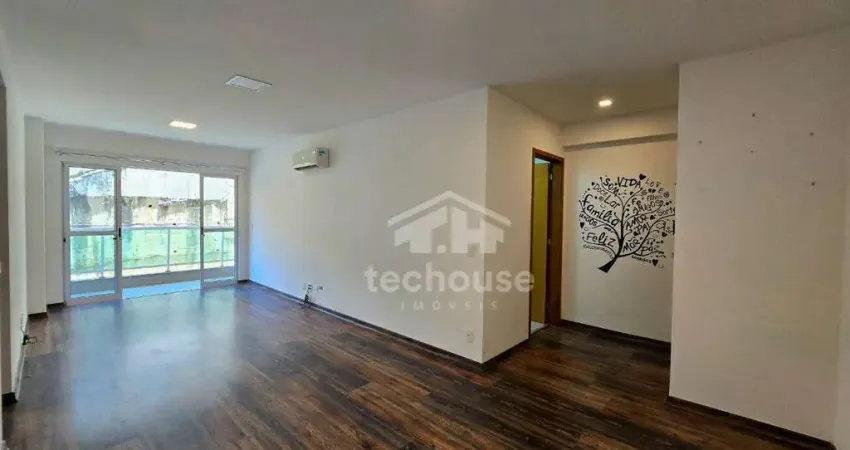 Apartamento espaçoso no centro de teresópolis: 64m² com varanda e planejados