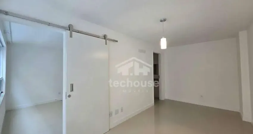 Apartamento 44m² no centro de teresópolis: suíte, lavabo e vaga demarcada