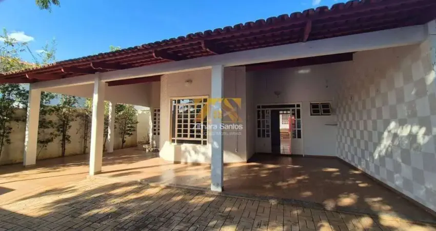 Casa 4/4 com 2 suítes - 208 m²- 108 Sul (ARSE 13) - Quadra Nobre de Palmas/TO