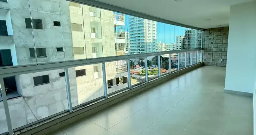 Apartamento padrão premium, prontinho pra morar  perto da praia e com aquele conforto que a gente respeita.