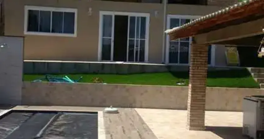 Casa de alto padrão em condomínio na Serra dos Lagos - Cajamar-SP: 3 quartos, 1 suíte, 3 salas, 3 banheiros, 2 vagas, 270m².