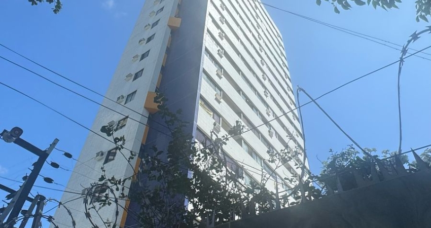 Apartamento para venda tem 70 metros quadrados com 2 quartos em Rosarinho - Recife - PE