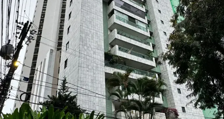 Apartamento para venda com 192 metros quadrados com 4 quartos em Casa Amarela - Recife - PE