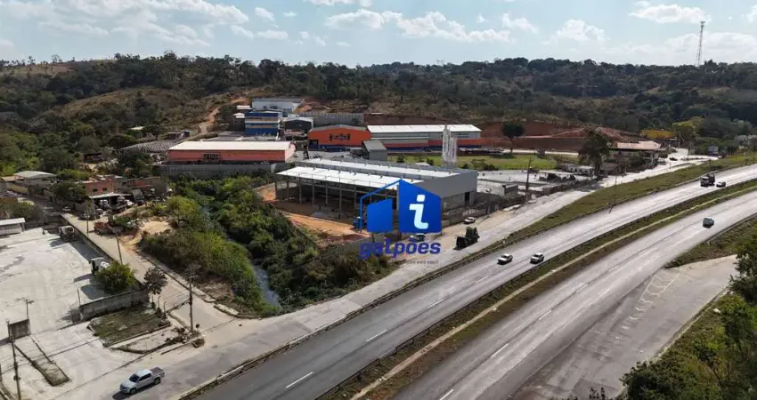 Galpão com 3.000 m² mais pátio às margens da rodovia mg 424 em vespasiano/mg