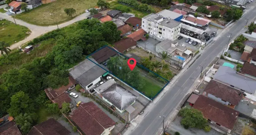 Terreno à venda na Rua Fernando Nunes Santana, 438, João Costa, Joinville