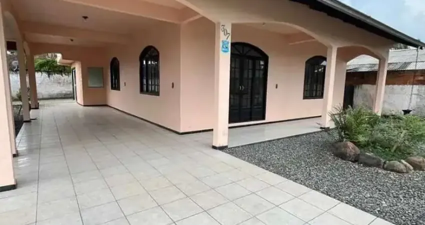 Casa para Venda em Joinville, Itaum, 3 dormitórios, 1 suíte, 3 banheiros, 2 vagas