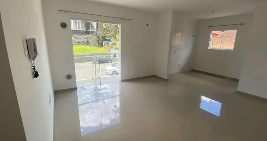 Apartamento para Locação em Joinville, Bom Retiro, 2 dormitórios, 1 banheiro, 1 vaga