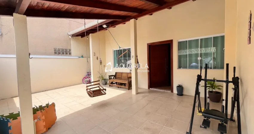 Casa em condomínio fechado com 3 quartos à venda na Avenida Alcir Martins Bastos, Fazendinha, Curitiba