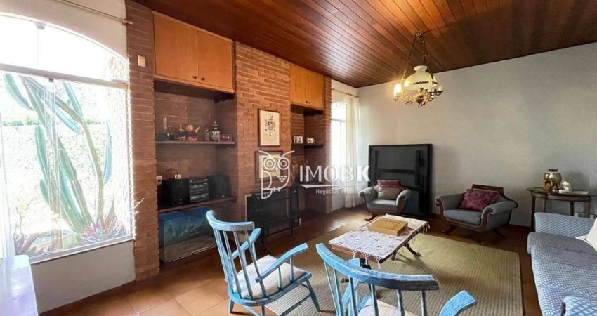 Casa Ampla com 3 dormitórios sendo 1 suíte à venda, 532 m² por R$ 1.150.000 - Jundiaí/SP
