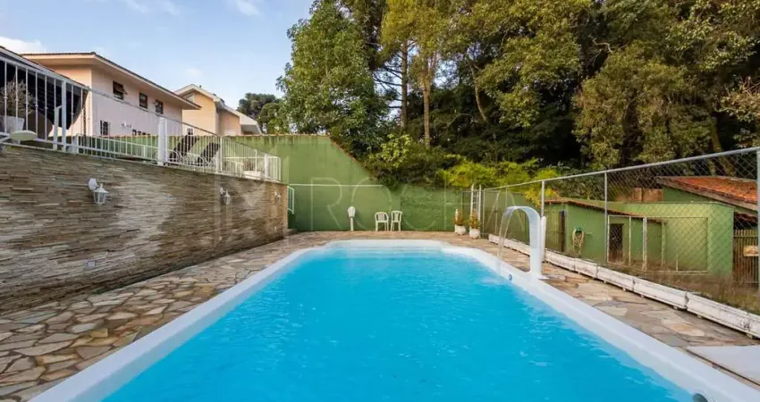 Casa para Venda em Curitiba, Santa Felicidade, 3 dormitórios, 1 suíte, 4 banheiros, 8 vagas