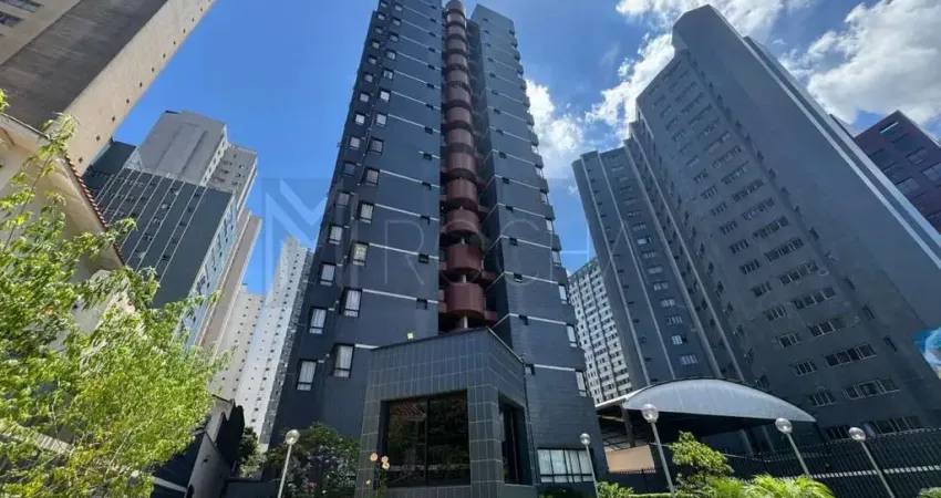 Apartamento para Venda em Curitiba, Água Verde, 4 dormitórios, 1 suíte, 3 banheiros, 1 vaga