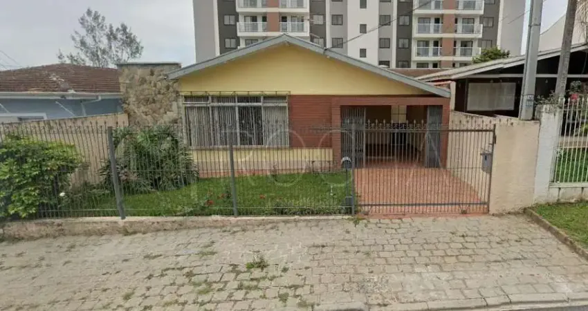 Casa para Venda em Curitiba, Santa Quitéria, 3 dormitórios, 2 banheiros, 2 vagas